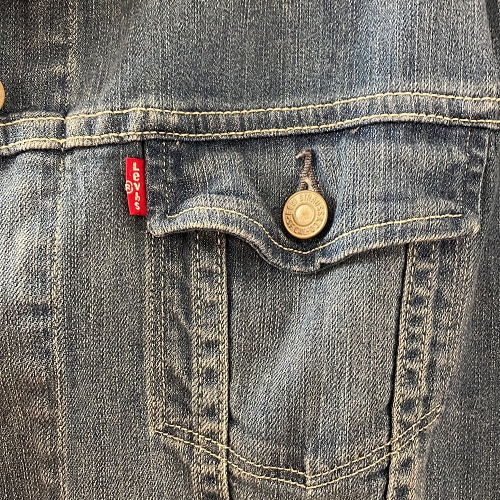Levi Jean Jacket - Picture 3 of 4
